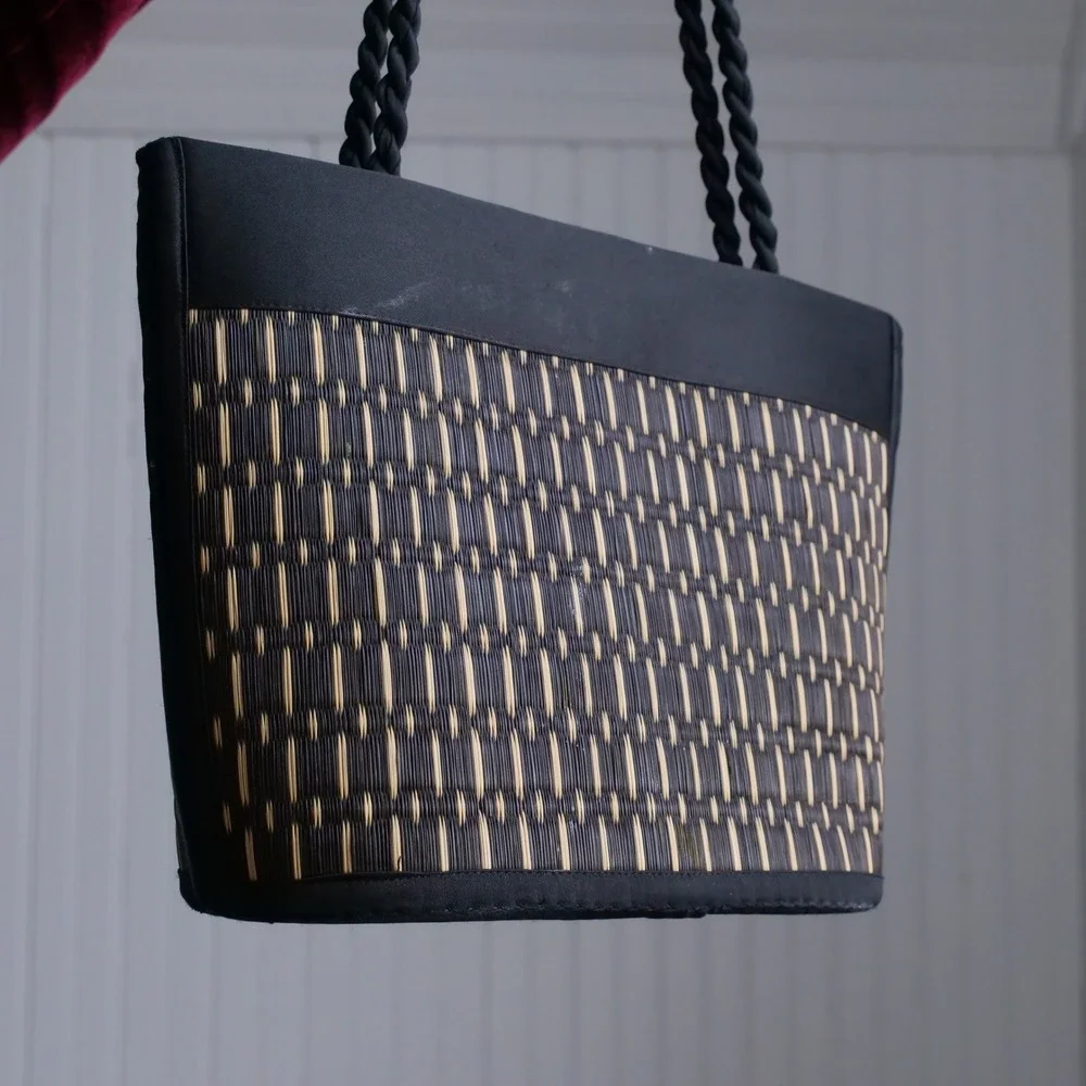 Black and Tan Vintage 90s Purse - Picture 3 of 7